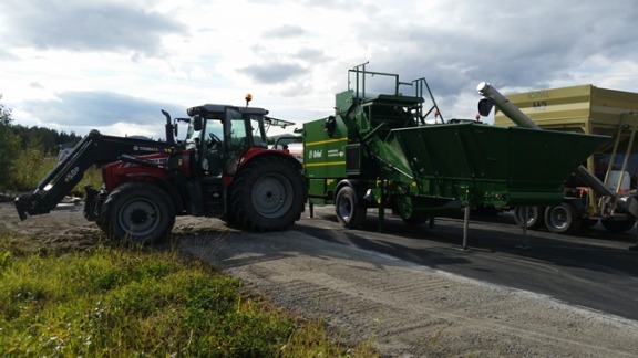 Baling crimped grain